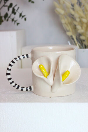 Zambak Figürlü El Yapımı Seramik Kupa