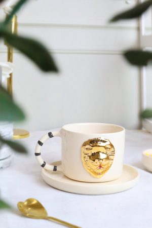 Aslan Figürlü 24K Altın Dekorlu El Yapımı Seramik Mug