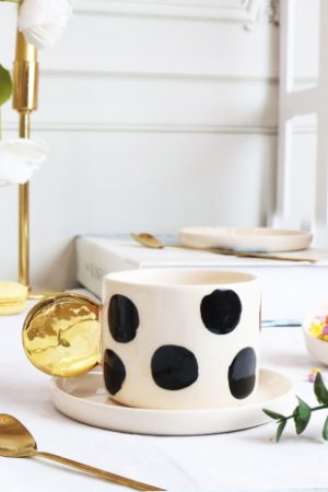 Benekli 24K Altın Dekorlu El Yapımı Seramik Mug