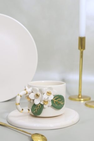 El Yapımı Çiçek Figürlü 24K Altın Dekorlu Seramik Mug 250ml