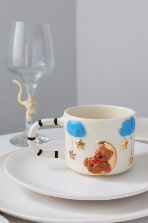 El Yapımı Ayıcık Figürlü 24K Altın Dekorlu Seramik Mug 250ml