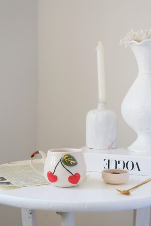 Kiraz Figürlü 24k Altın Dekorlu El Yapımı Seramik Mug 250ml