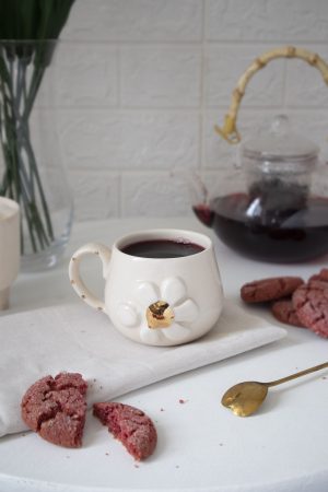 Papatya Figürlü 24k Altın Dekorlu El Yapımı Seramik Mug 250ml