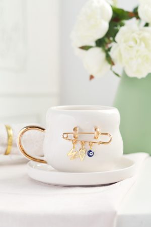 Kişiselleştirilmiş Harf Charm Detaylı 24K  Altın Dekorlu El Yapımı Seramik Kupa 200ml