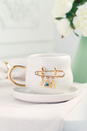 Kişiselleştirilmiş Harf Charm Detaylı 24K  Altın Dekorlu El Yapımı Seramik Kupa 200ml