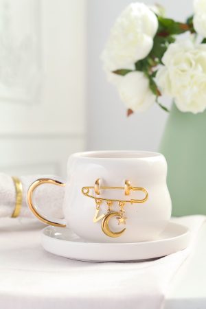 Kişiselleştirilmiş Harf Charm Detaylı 24K  Altın Dekorlu El Yapımı Seramik Kupa 200ml